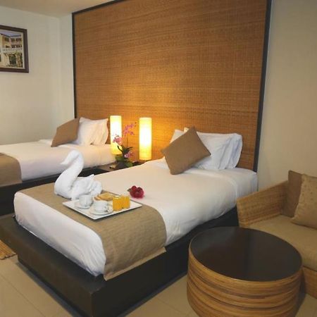 Swutel Hotel Банкок Екстериор снимка