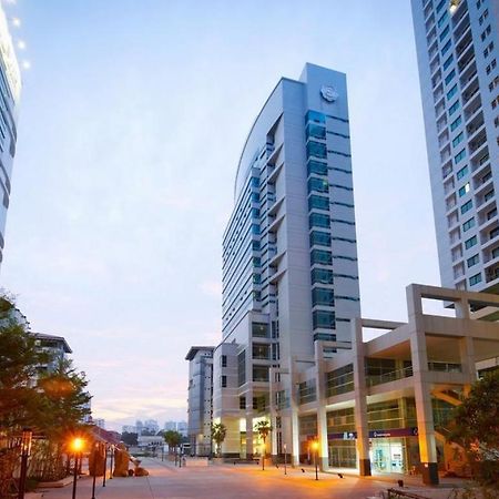 Swutel Hotel Банкок Екстериор снимка