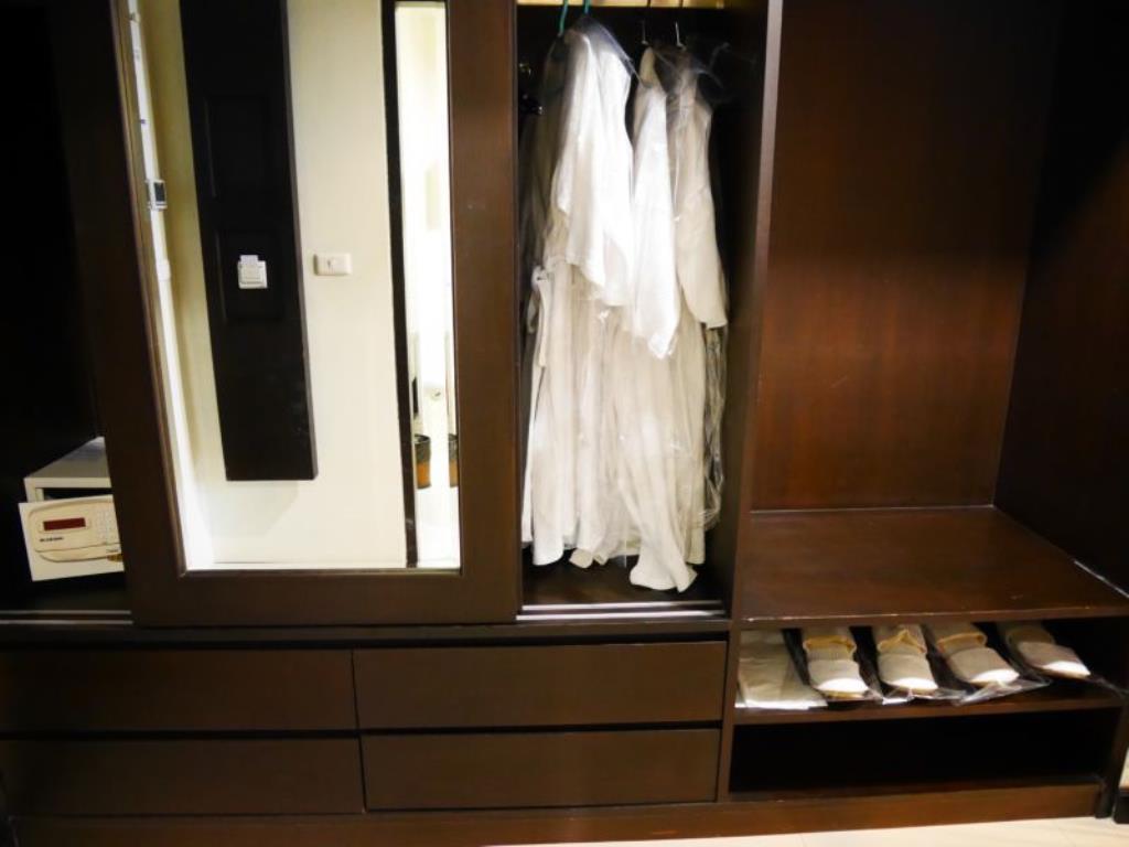 Swutel Hotel Банкок Екстериор снимка
