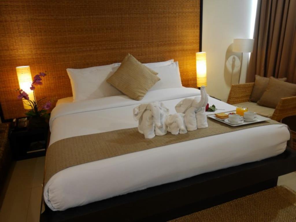 Swutel Hotel Банкок Екстериор снимка