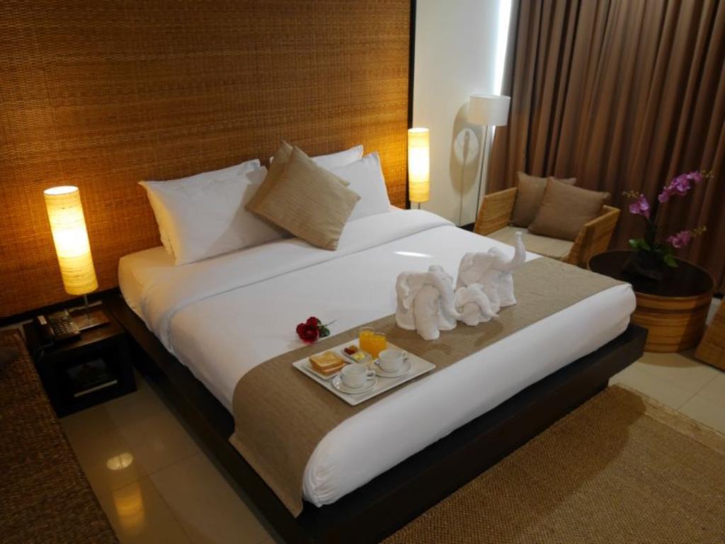 Swutel Hotel Банкок Екстериор снимка