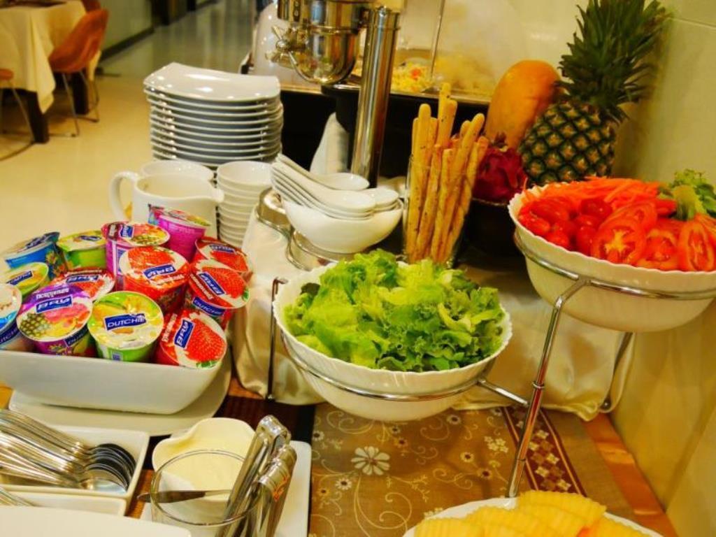 Swutel Hotel Банкок Екстериор снимка