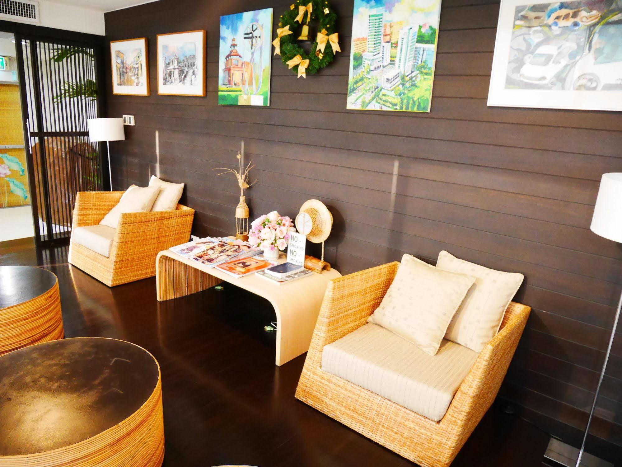 Swutel Hotel Банкок Екстериор снимка