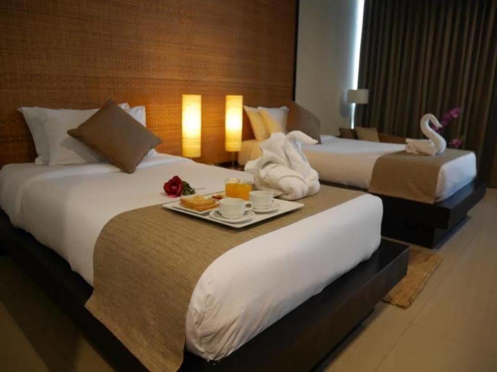 Swutel Hotel Банкок Екстериор снимка