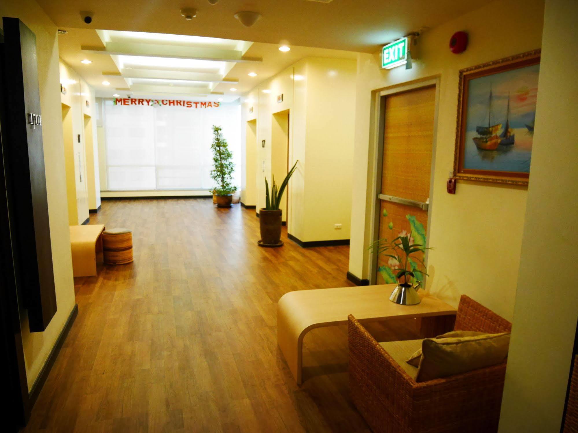 Swutel Hotel Банкок Екстериор снимка